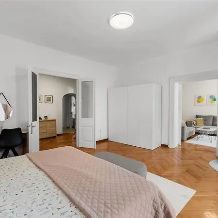 Fresco Residence- In The Center Of Apartment Pula