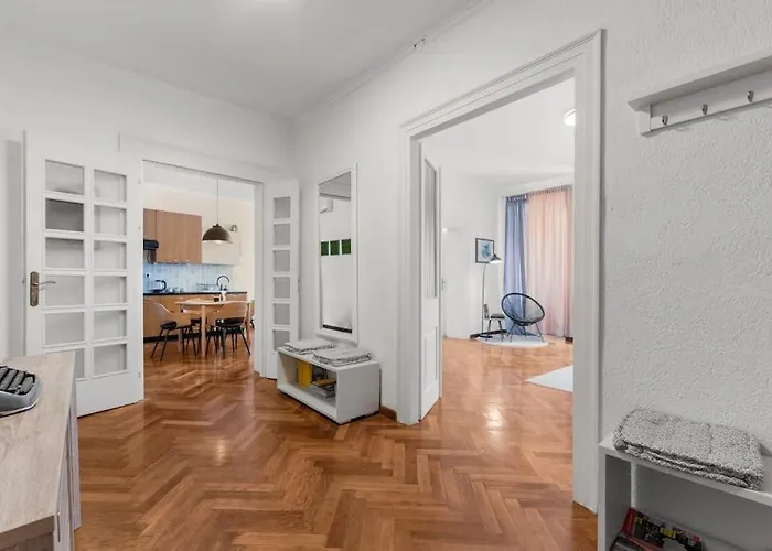 Fresco Residence- In The Center Of