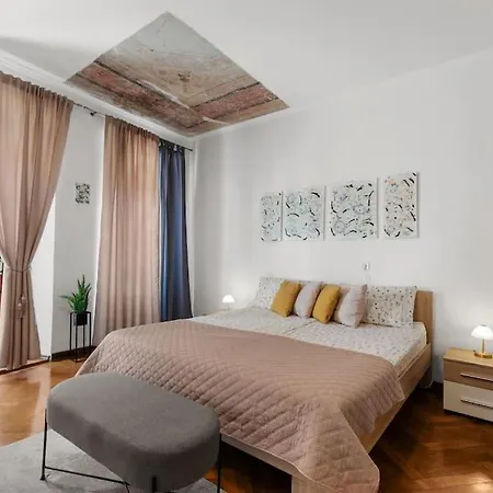 Fresco Residence- In The Center Of Apartman Pula