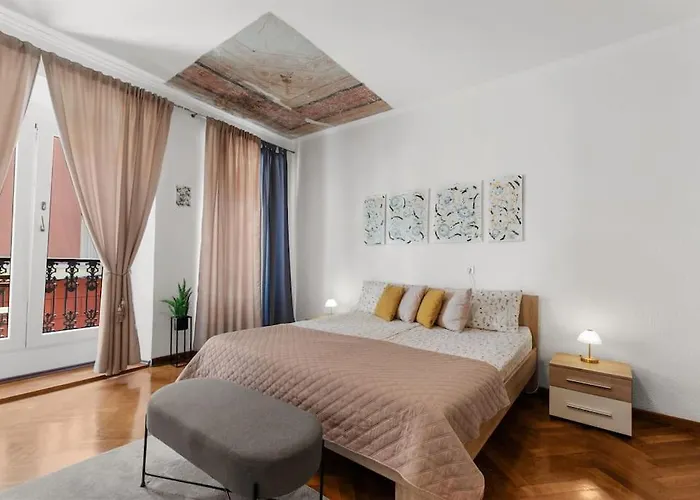 Fresco Residence- In The Center Of Apartament Pula