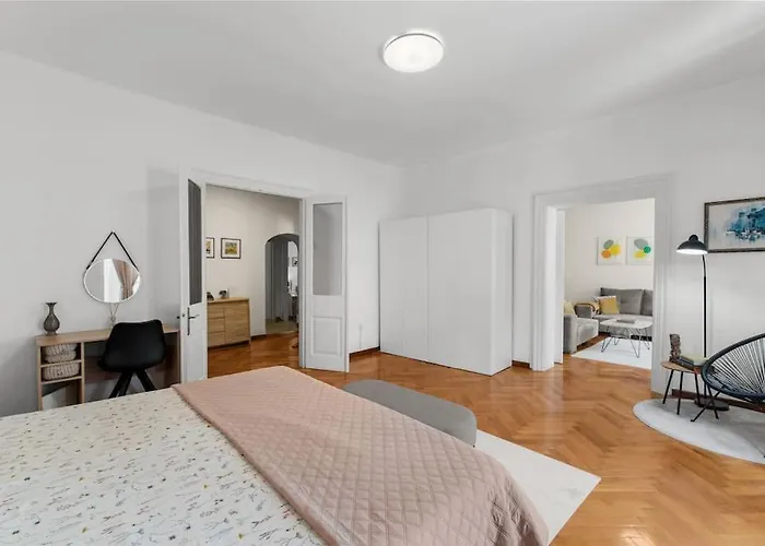 Fresco Residence- In The Center Of Apartment Pula